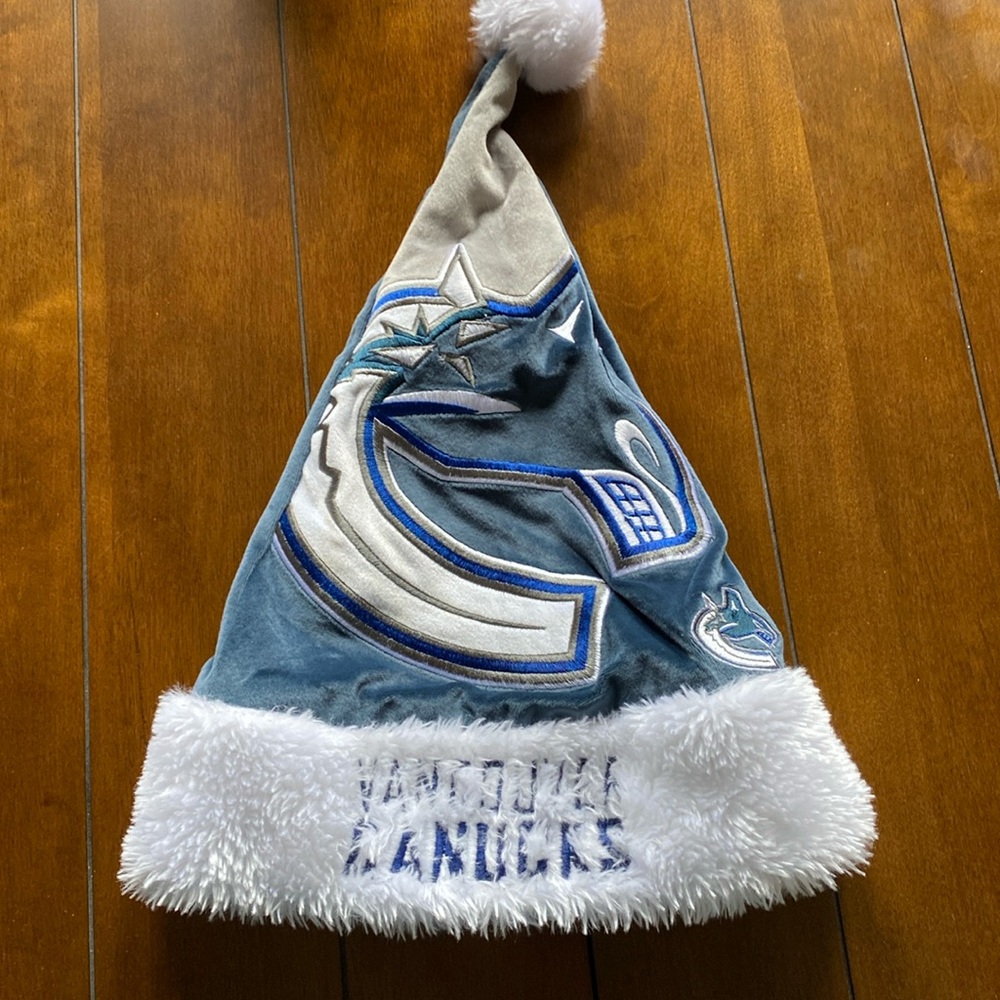 Vintage VANCOUVER CANUCKS Santa Hat Purchased at Roger’s Arena